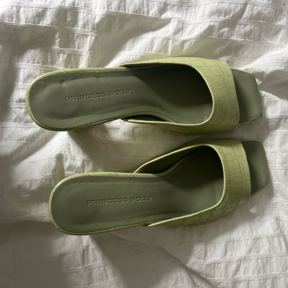 Princess Polly Green Mules with Modern Design